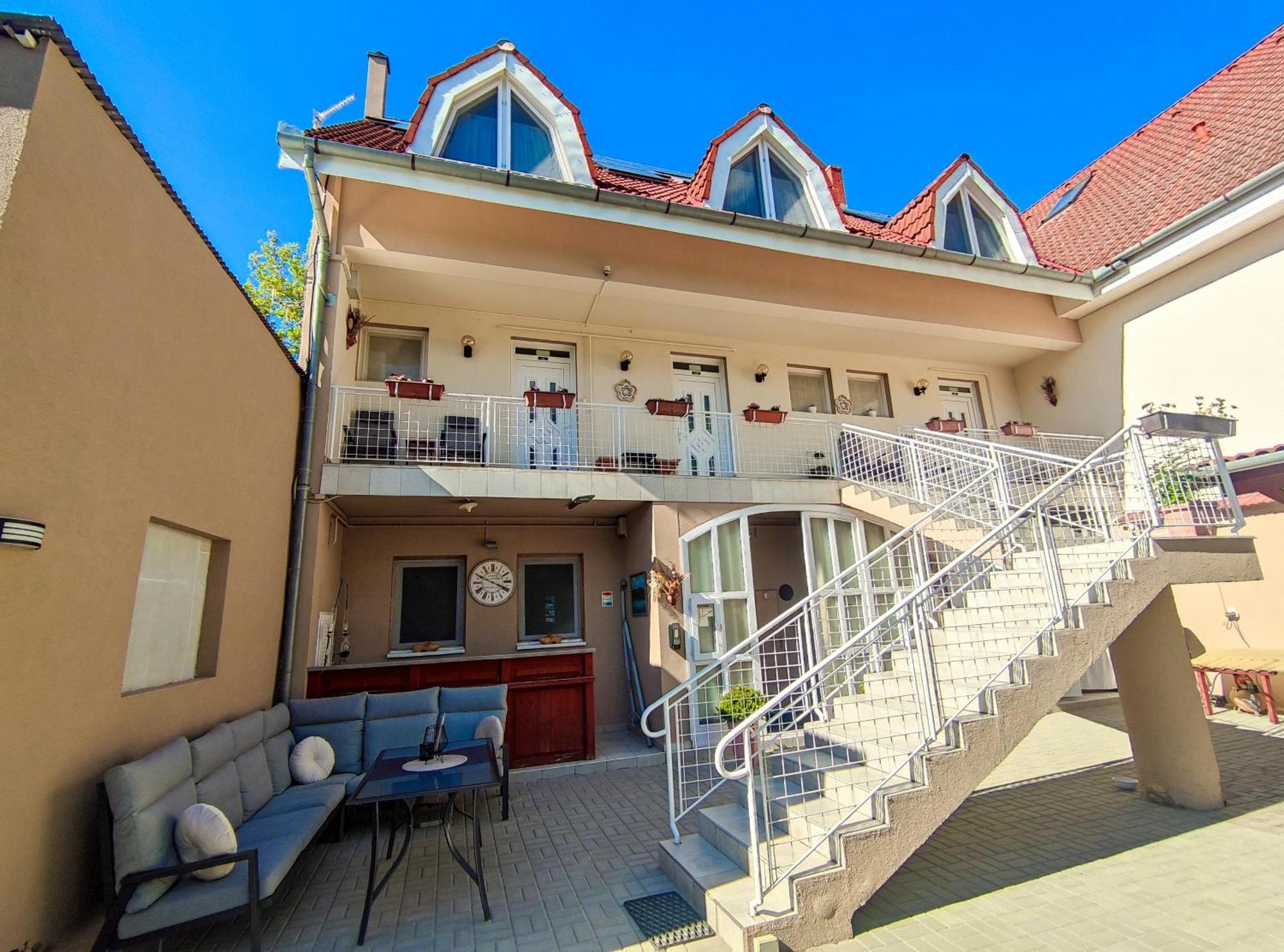 Weinberger Vendégház Zamárdi Exterior foto