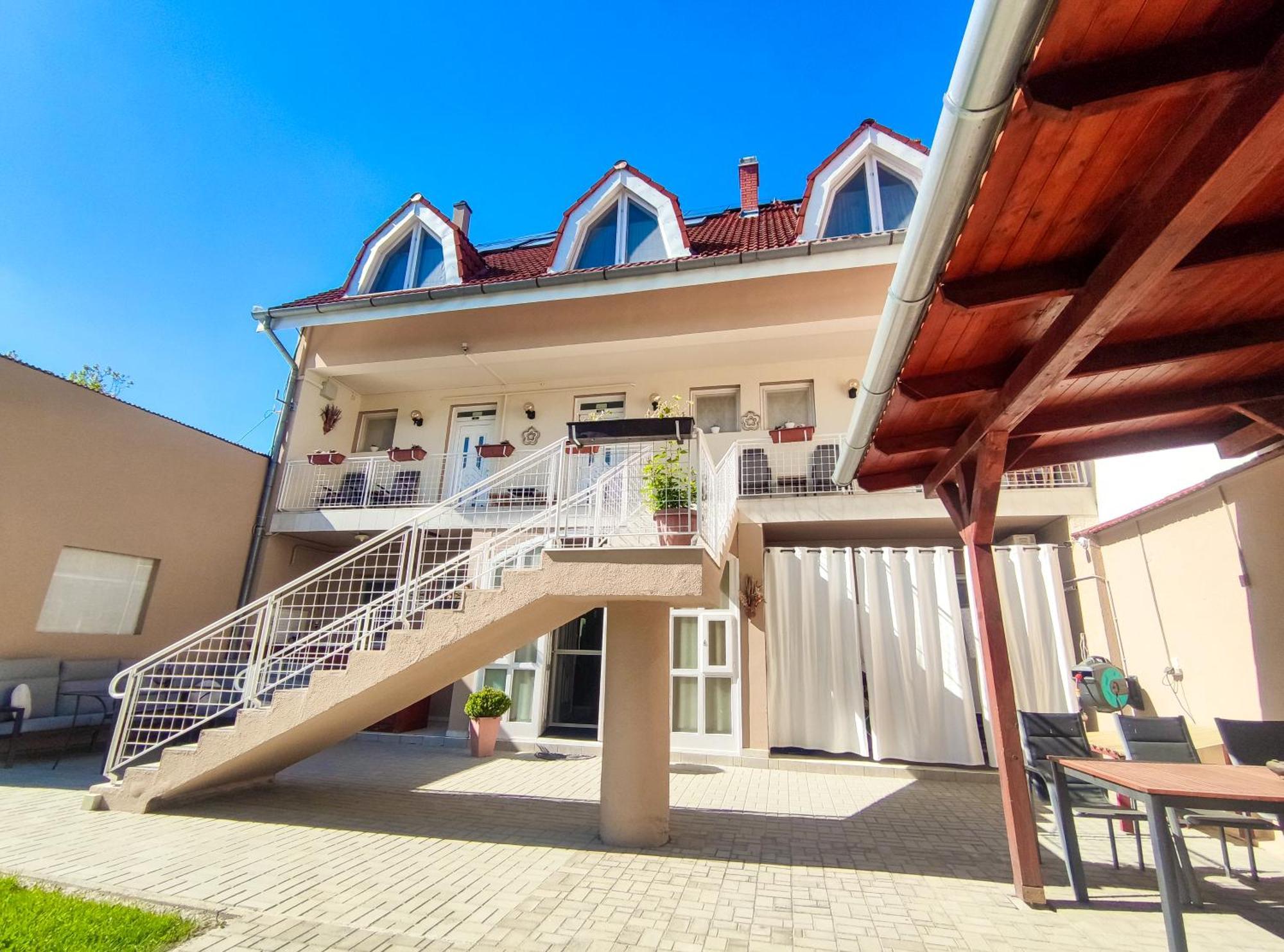 Weinberger Vendégház Zamárdi Exterior foto