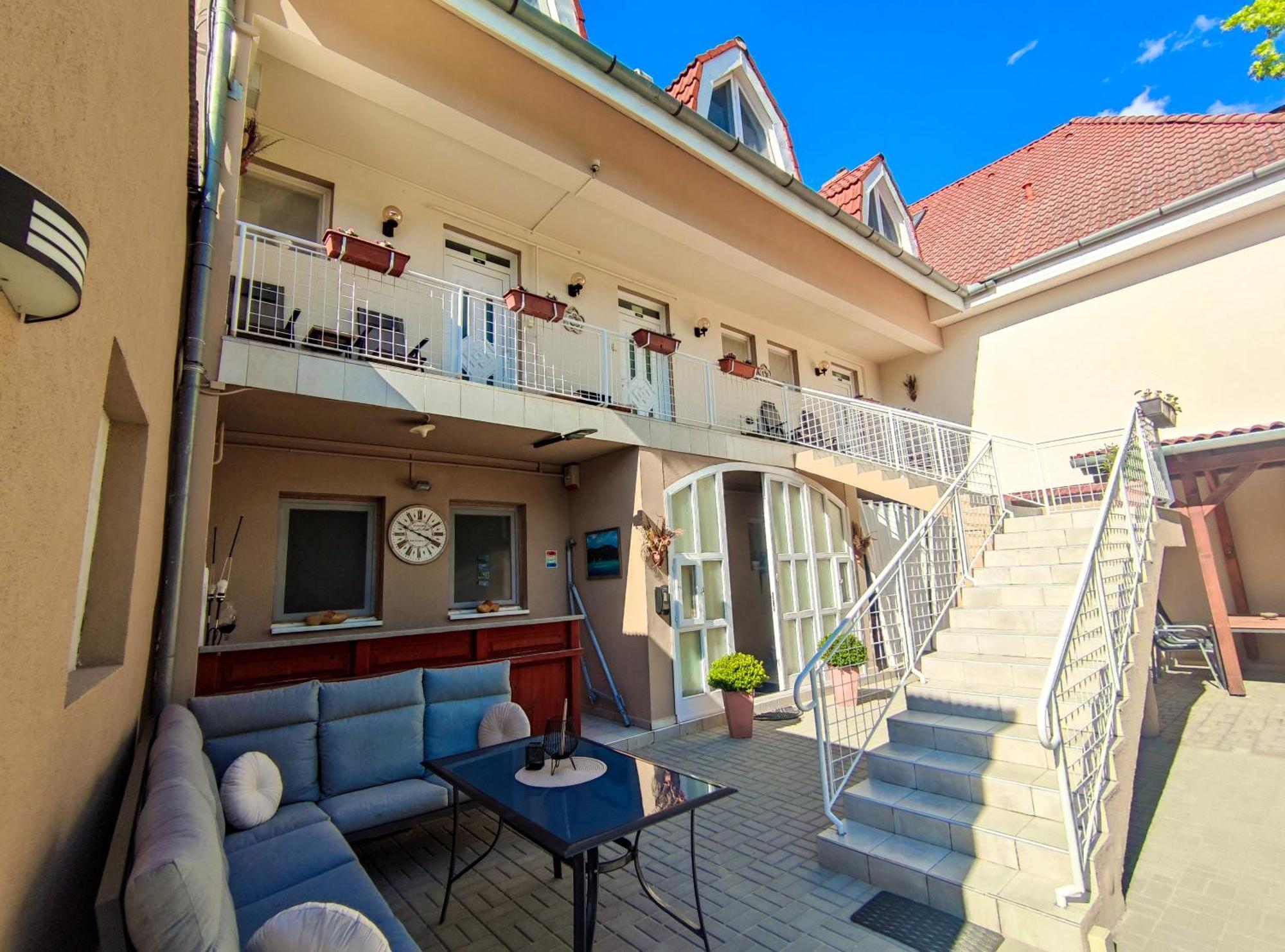 Weinberger Vendégház Zamárdi Exterior foto
